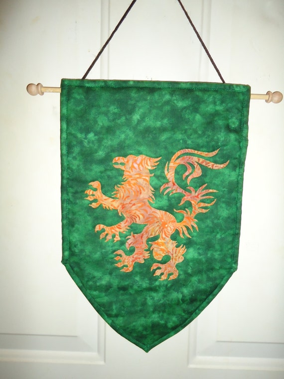 Griffon Banner Wall hanging Coat of Arms Quilted by KnottyCovers