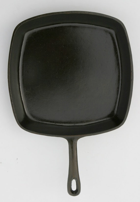 Vintage PRISTINE WAGNER Square Large Skillet Cast Iron Fry Pan