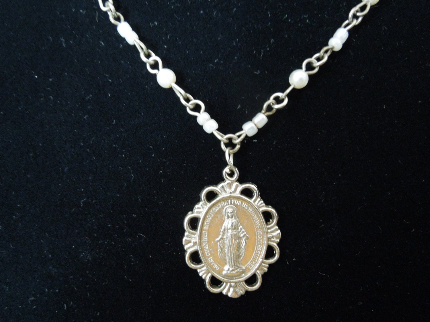 Vintage Virgin Mary Necklace. Faux Pearls and Pendant