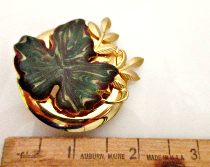 Leaf brooch Green Enamel marbled and Gold tone Pin