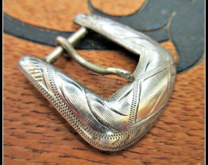 Sterling Belt Buckle Etched silver southwestern style