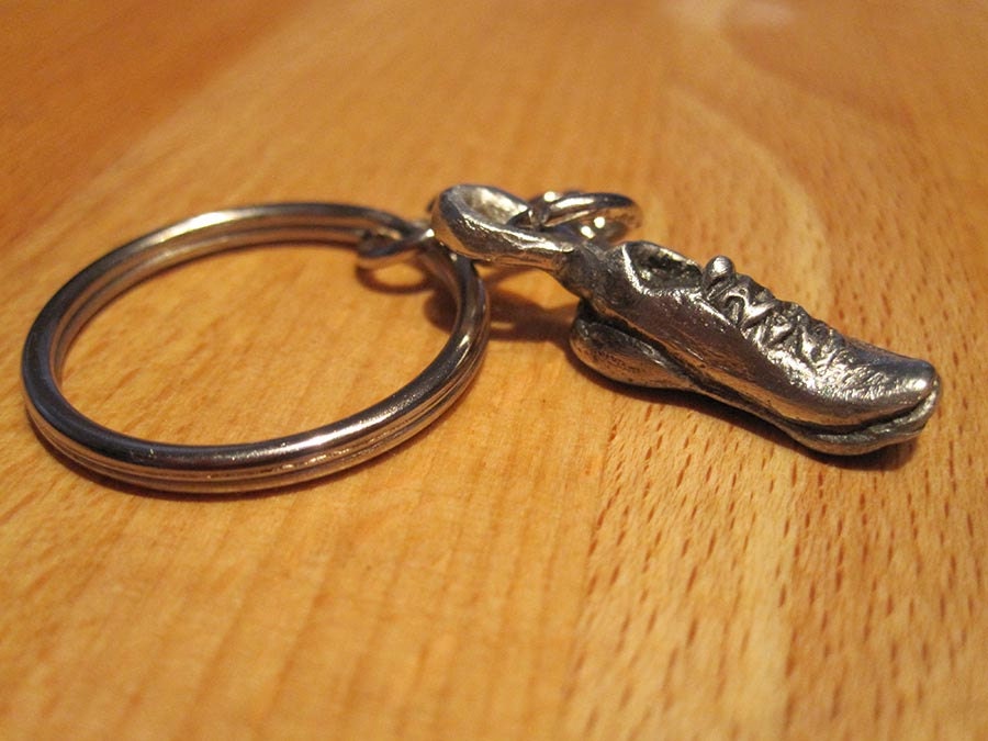 running shoe keychain running shoe keychain charm pewter by renianarts on etsy running shoe keychain running shoe keychain charm pewter by renianarts on etsy