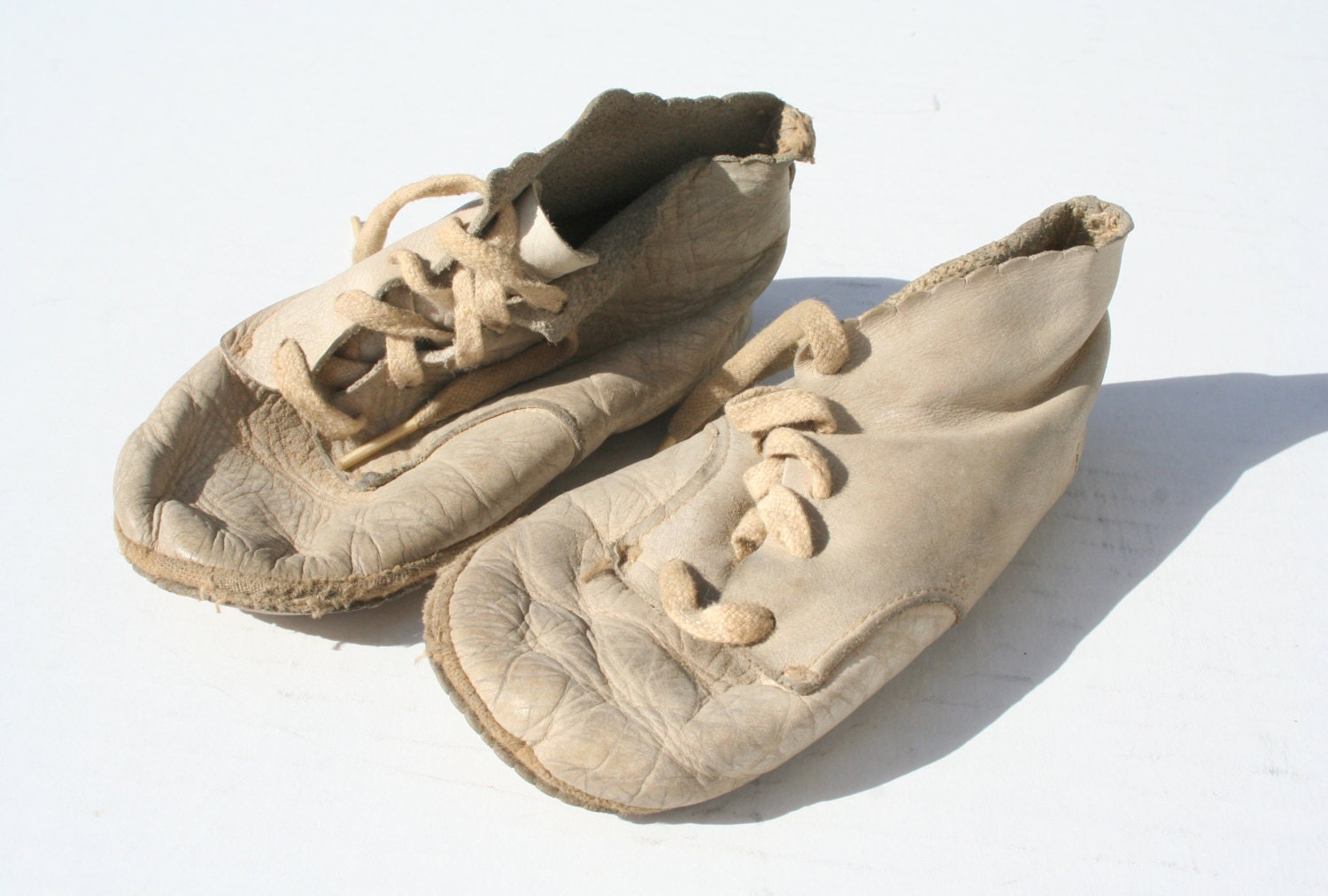 1940s Childrens Shoes White Leather Shoes SO by FlyByNightVintage