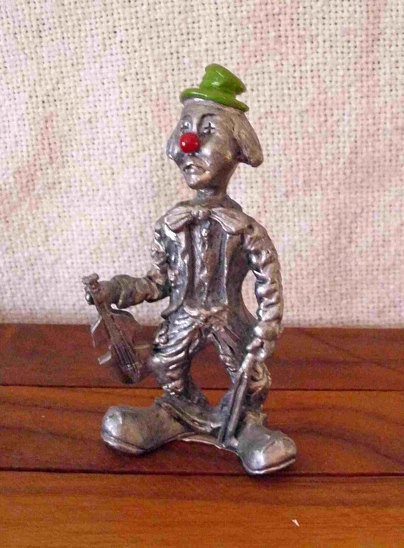 HOBO CLOWN FIGURINE Pewter 4 tall playing by TreasuresByCarol