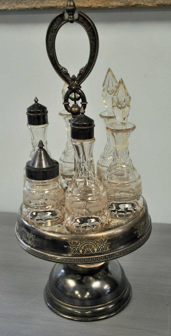 Vintage Cruet Reed & Barton Silver Plated and Etched Glass Set