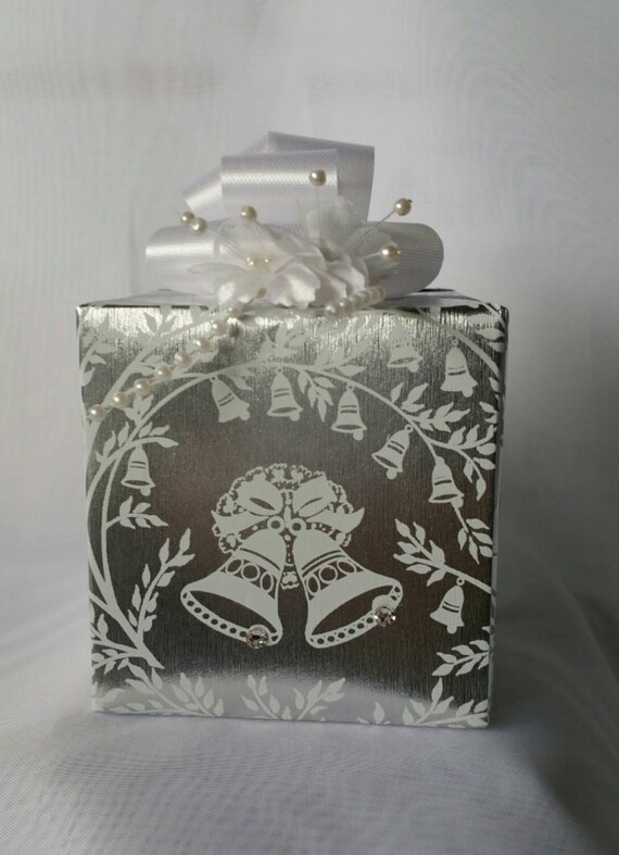 Wedding Music box wrapped as a gift by JJMusicBoxes on Etsy