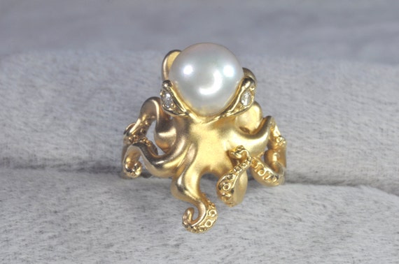 14k Yellow Gold Pearl And Diamond Octopus Ring