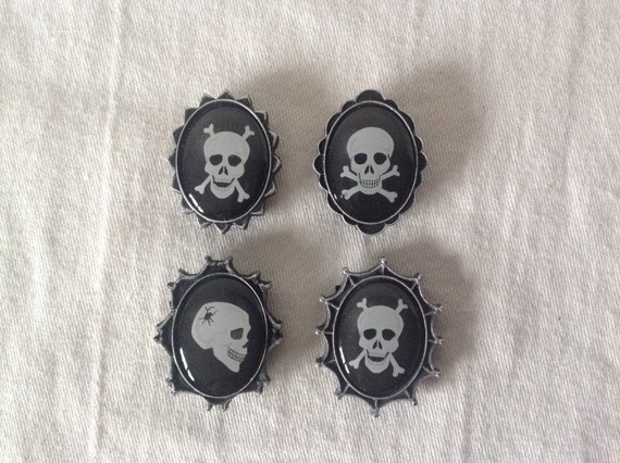 Skull Magnet, refrigerator magnets, halloween decoration, dorm decoration