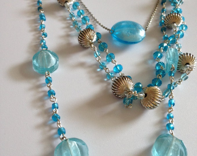 Blue beads mix necklace