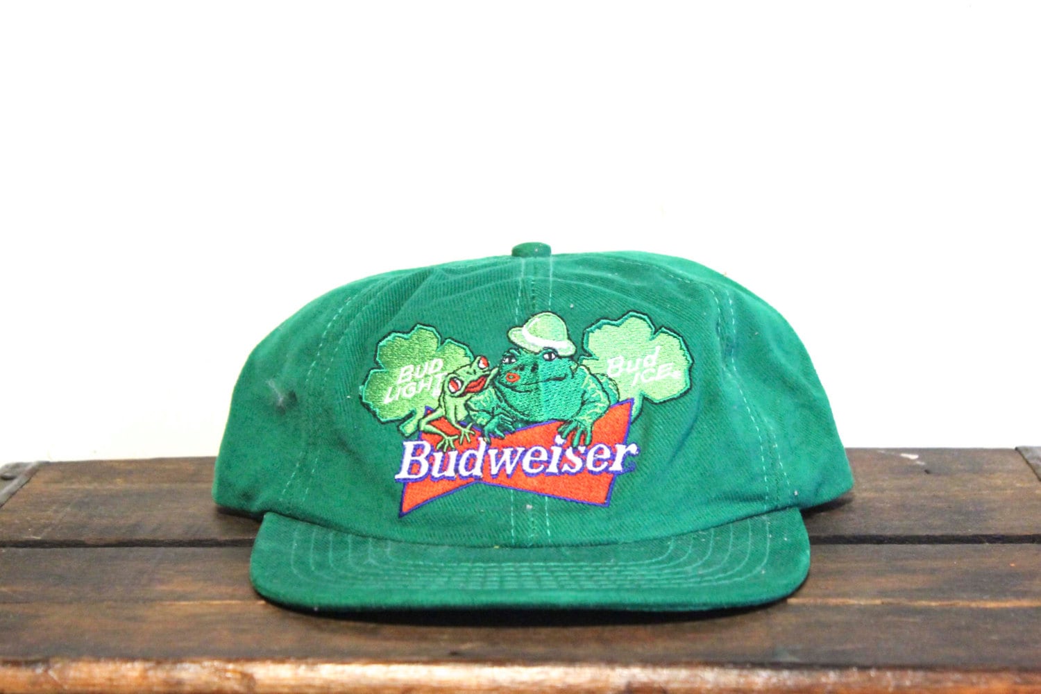 Vintage 90's Budweiser Bud Light Bud Ice Beer Irish Frogs St