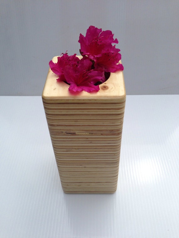 Items similar to Wood Vase on Etsy