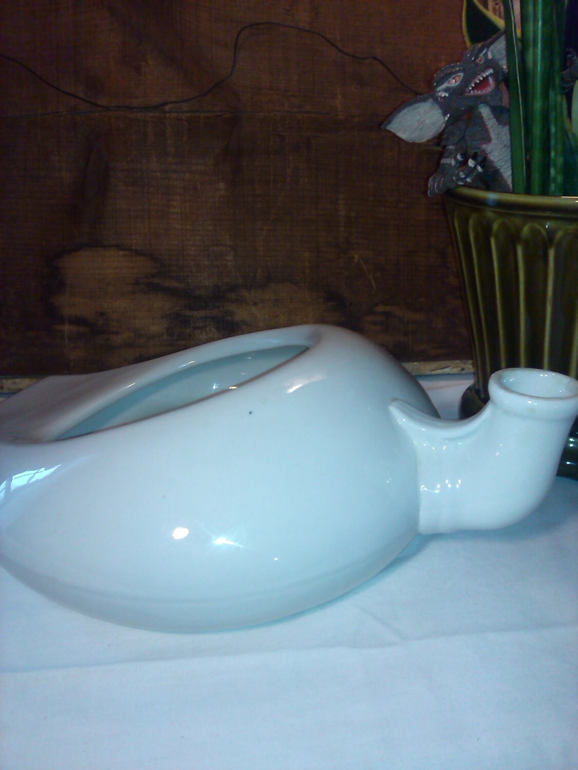 Antique White Porcelain Glazed Bedpan Bed Pan