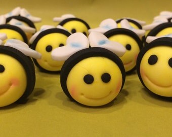 15 Edible painted fondant Bumble bee cake / cupcake toppers for Birthday/Baby Shower