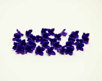 30 flower Beads, Polymer Clay Beads, purple flowers 9-10mm