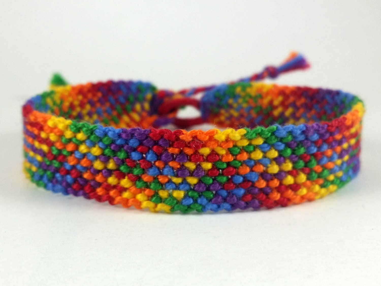 Rainbow Friendship Bracelet Armband Plaid by thewillow3 on Etsy