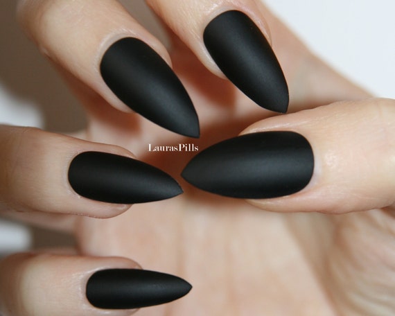 Matte Black Stiletto false nails