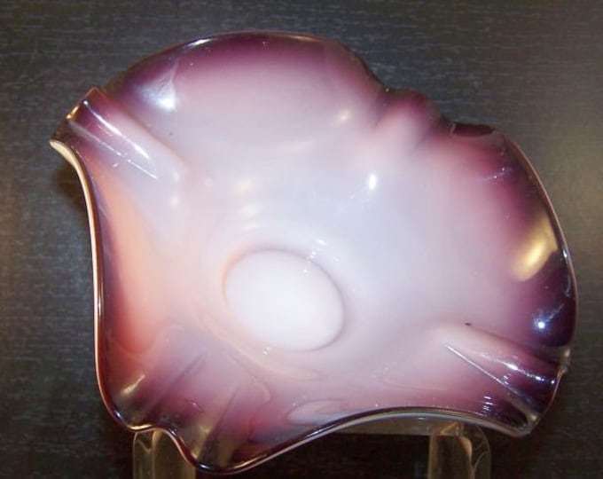 Storewide 25% Off SALE Vintage Italian Murano Lavender Purple & Pearl White Shaded Art Glass Ruffled Centerpiece Bowl Featuring Beautiful Ti