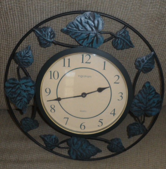 Vintage INGRAHAM WALL CLOCK / Metal Ivy Leaves Trimmed