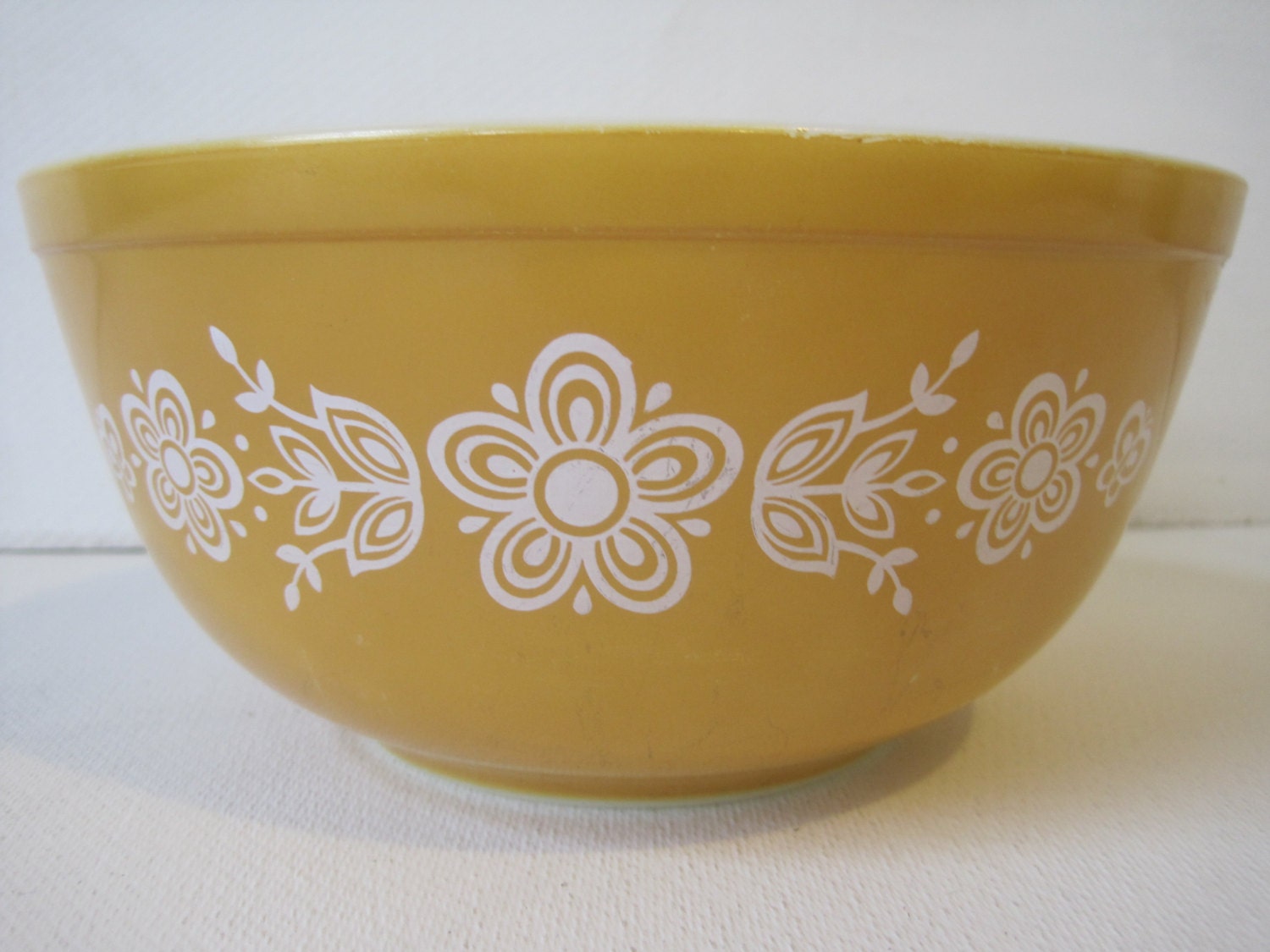 PYREX Yellow Floral Mixing Serving Bowl 403 Size