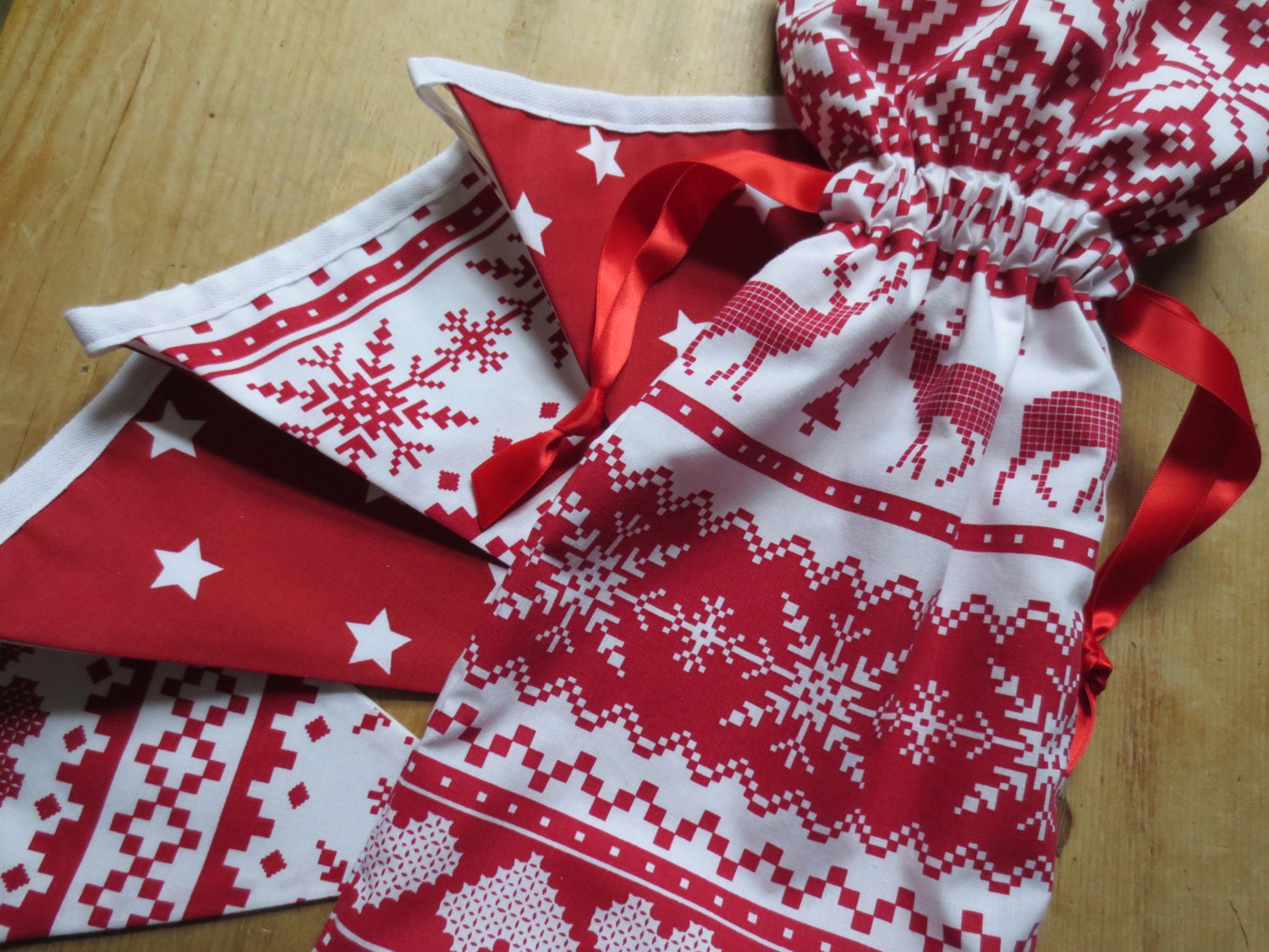 Christmas Nordic Red And White Bunting - Free Postage