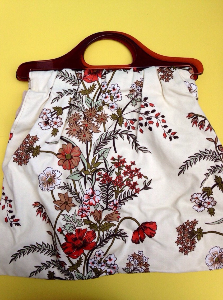 Retro Lined Knitting Bag with Plastic Handle by TheFidorium