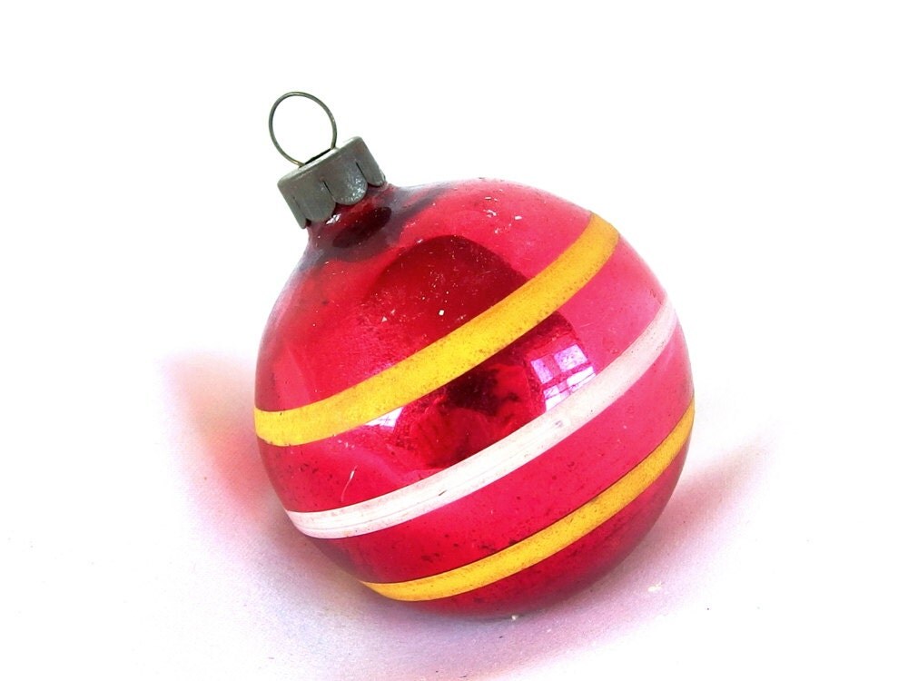 vintage christmas ornament striped red by bythewaysidexmas vintage christmas ornament striped red by bythewaysidexmas
