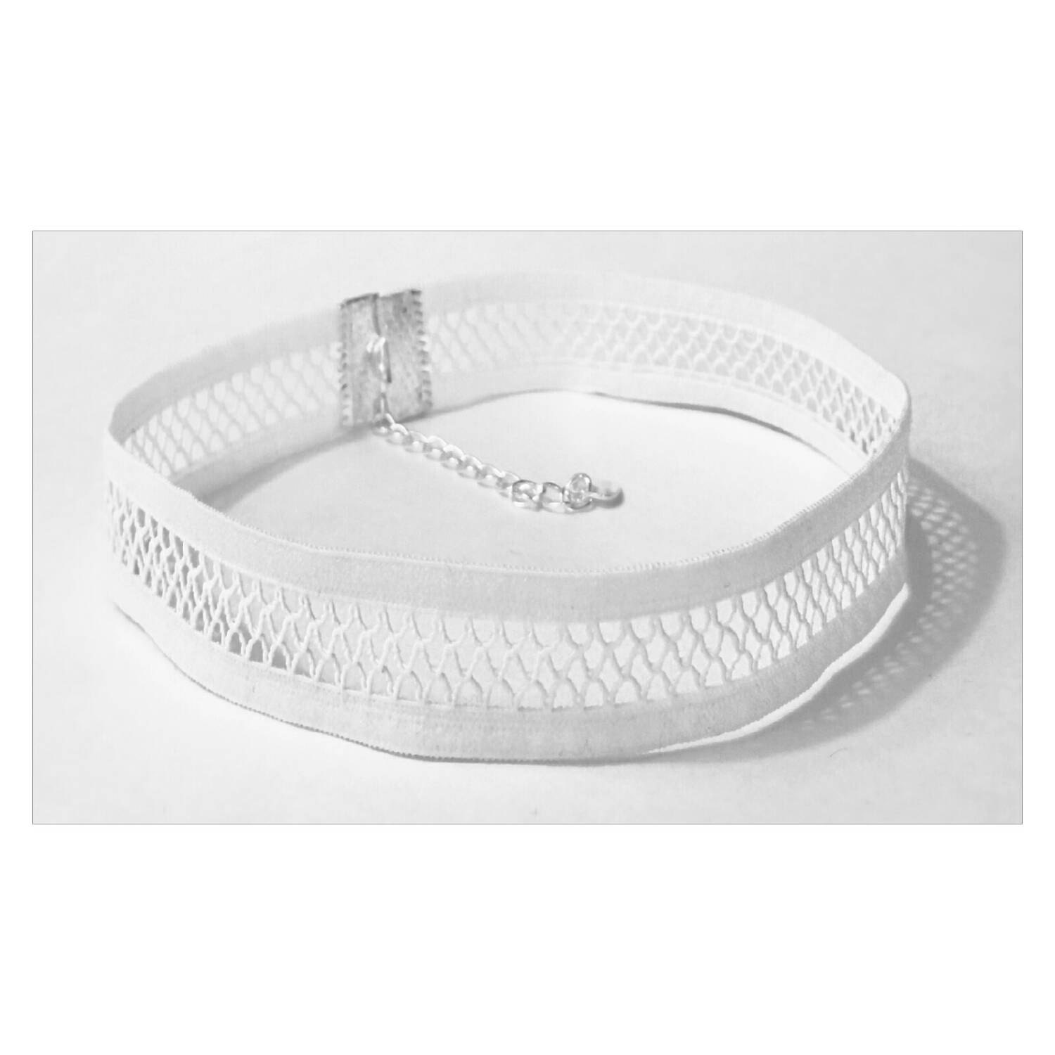 Choker white stretchy Grunge Choker 90s by SELEGNASOL