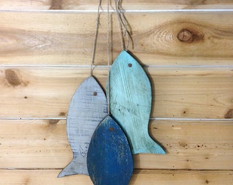 Rustic wooden fish, Wooden Rustic Fish, Painted String of Fish Wall decor, fishing gifts for men, beach house decor, lake house decor