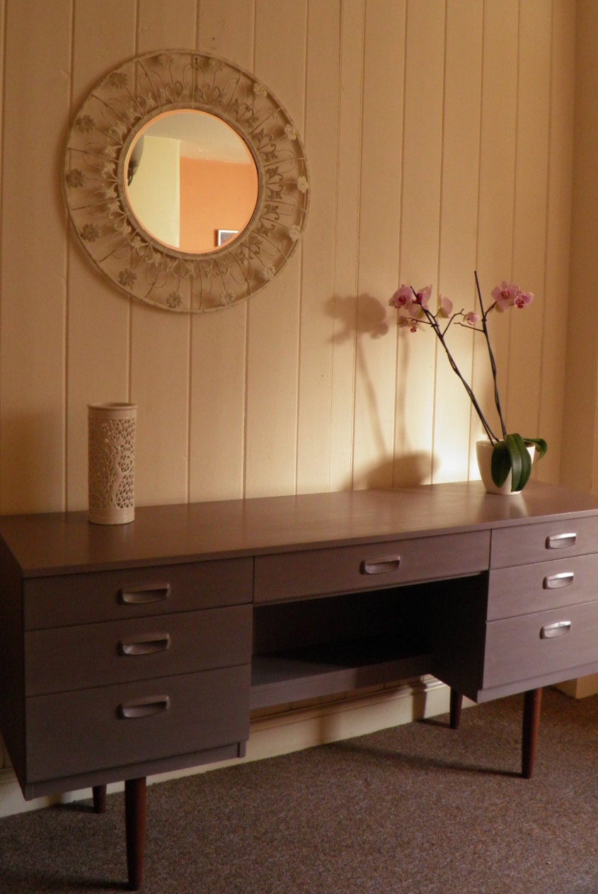 Vintage retro shabby chic dresser sideboard computer desk excellent condition schreiber Haute