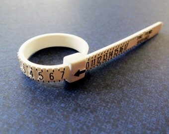 Ring sizer, plastic sizer, ring sizing tool, whats my ring size, reusable ring sizer, us ring sizer, ring size gauge, ring measurement