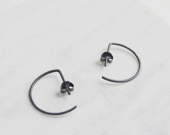 Hoop earrings // edgy silver earrings // minimalist earrings // geometric earrings // SM007