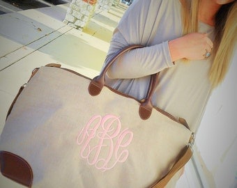 Jute Weekender Bag Monogram Font Shown MASTER CIRCLE in Pink