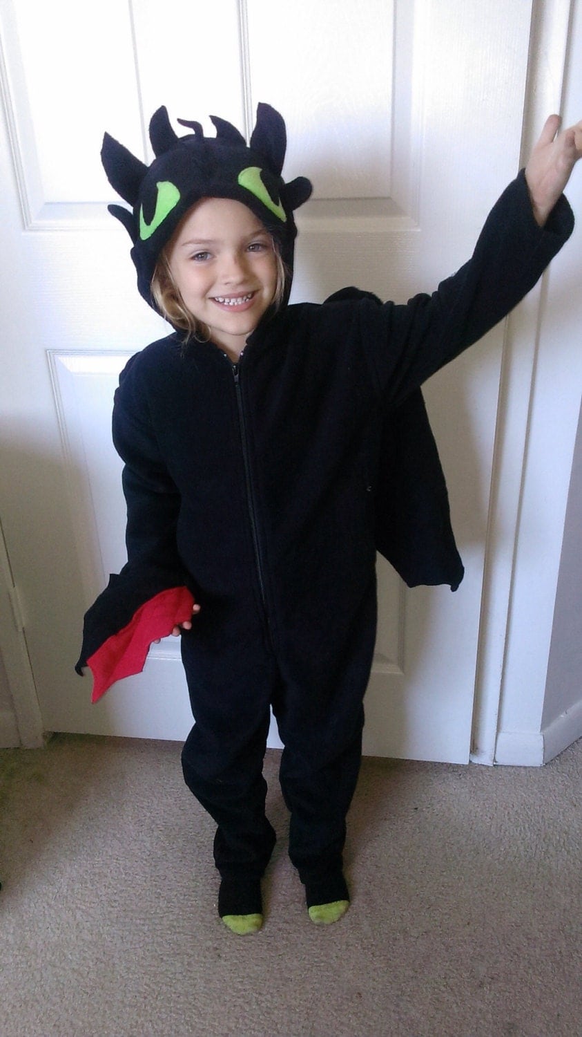 Toothless the Dragon onesie age 7-8 up to 11-12 Night fury