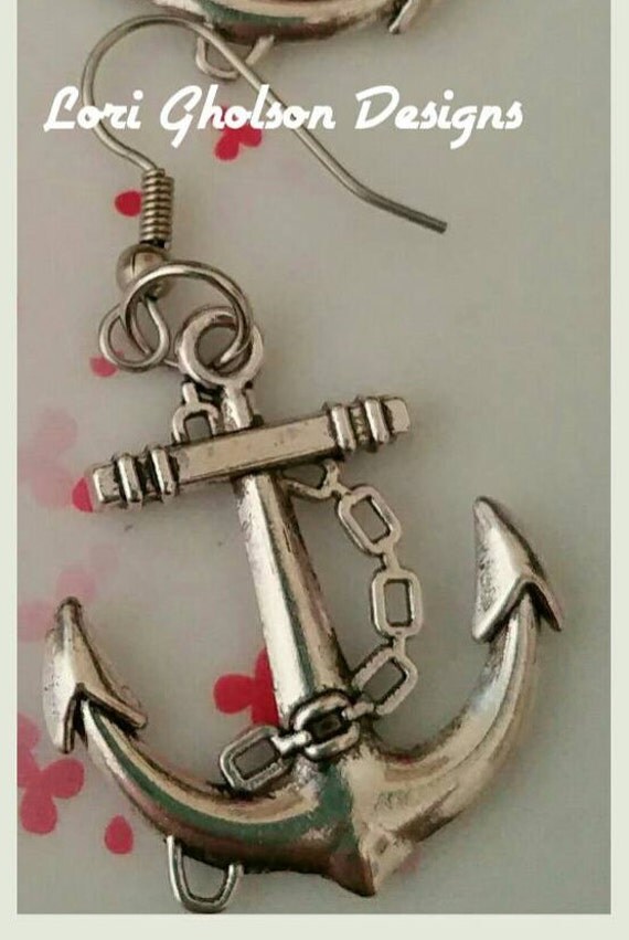 Large Antiqued Anchors by LoriGholsonDesigns on Etsy