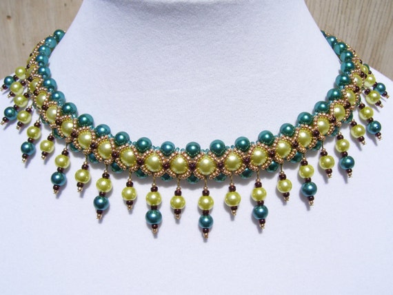 Vintage Peacock Colors Pearl Beadwork Necklace Choker Bib with