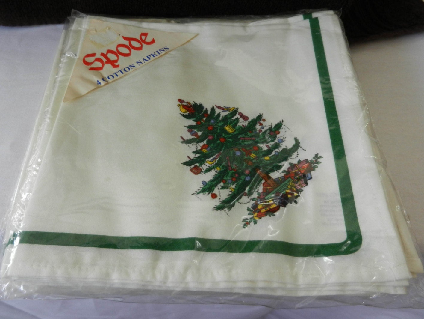 Spode Cloth Dinner Napkins Set of 4