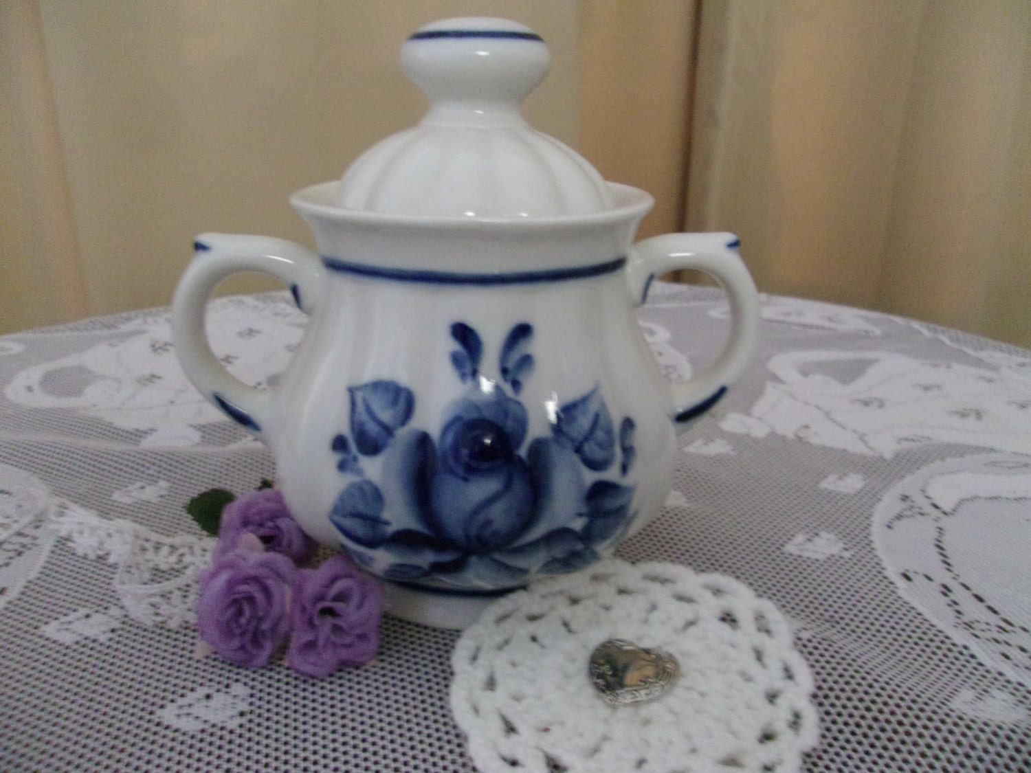 Vintage Sugar Bowl Lid Cobalt Blue White Floral Design Flow Blue Look