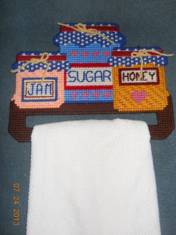 Kitchen Towel holders in plastic canvas 2 choices by SpyderCrafts