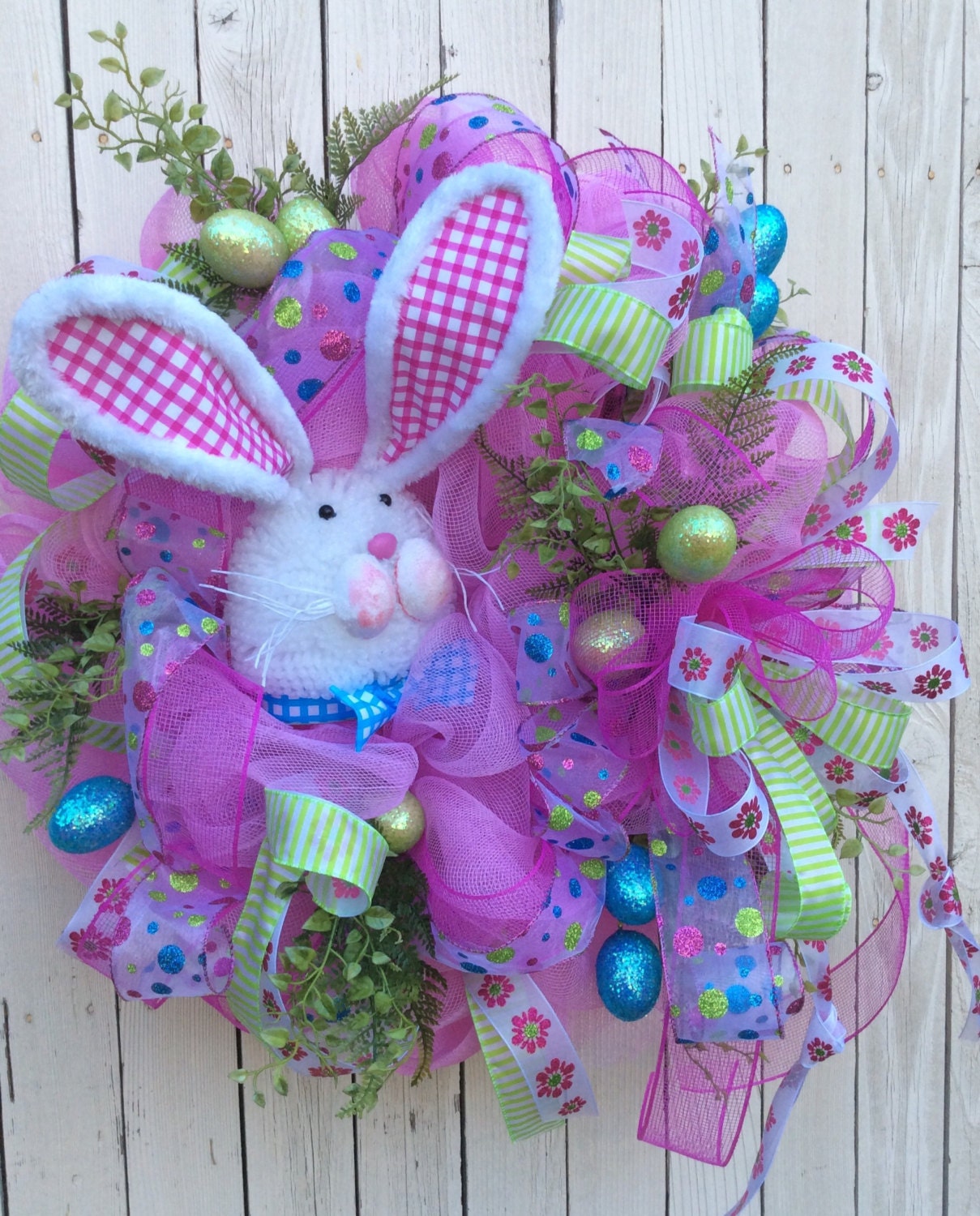 Pink bunny Mesh Wreath Bunny Wreath Easter Wreath by Keleas