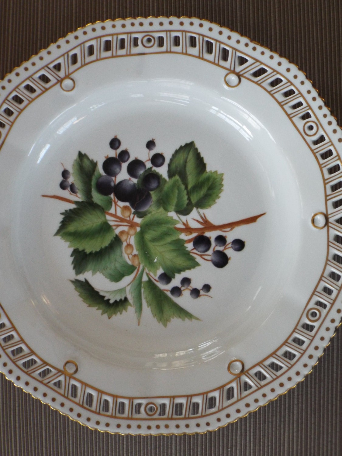Chelsea House botanical reticulated plate handpainted