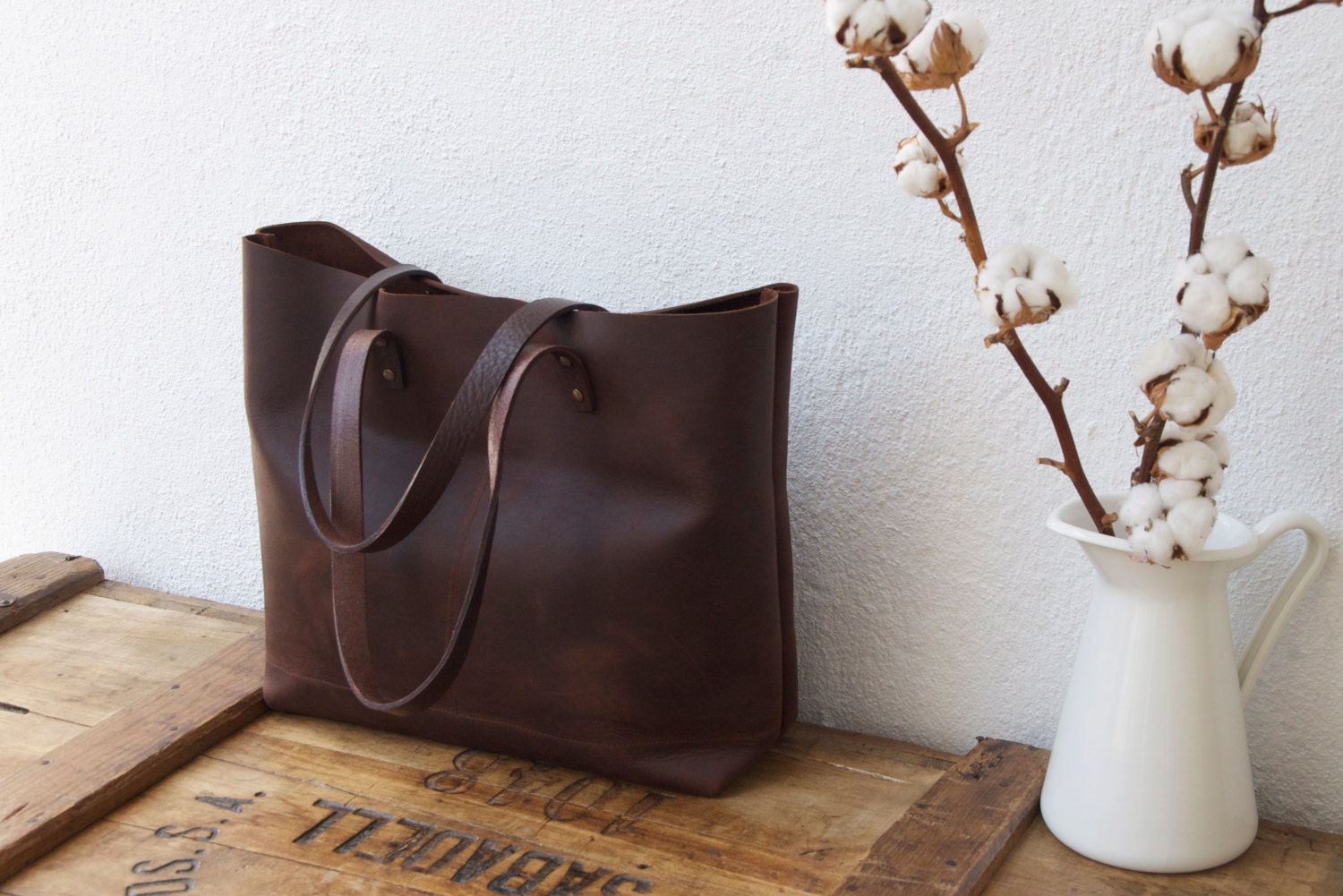 Large Dark Brown Leather tote bag. Cabas Illa
