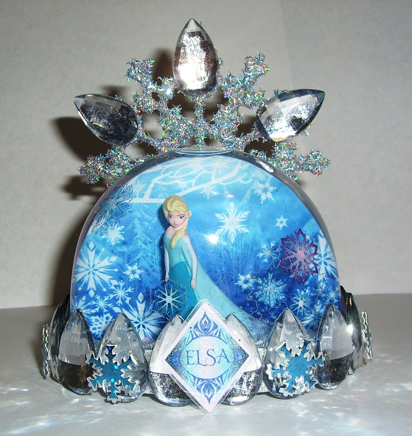 Disney Frozen Elsa Mini Snow Globe