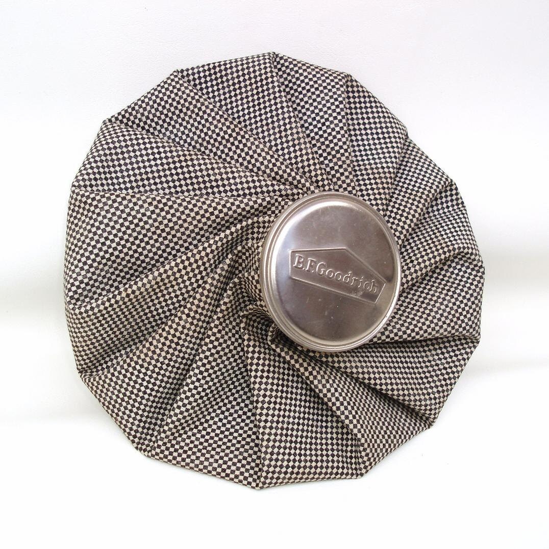 Vintage ce Pack Hot Water Bottle I Checkered Fabric BF