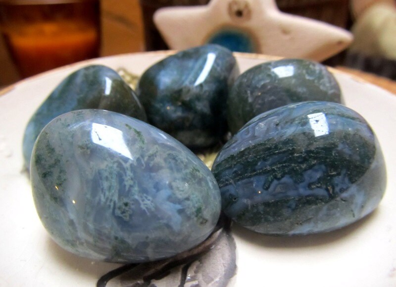 Moss Agate Healing Crystals Connect With Nature by OneWithGems