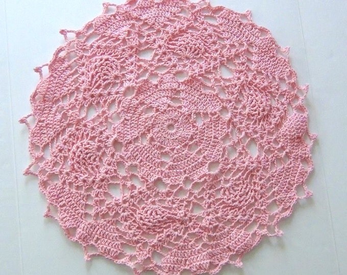 Pink Hearts Doily - Round Table Doily - Worsted Weight Cotton Doily