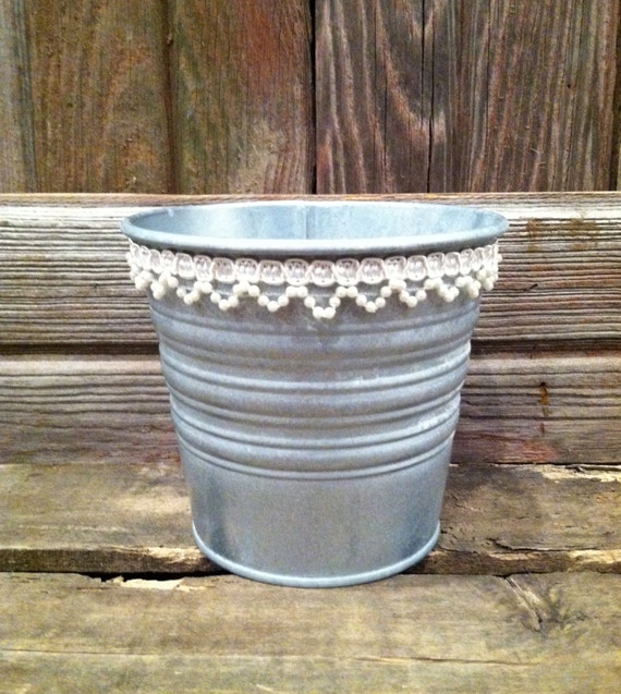Rustic Galvanized Tin {Planter} One (1) Vintagelooking metal