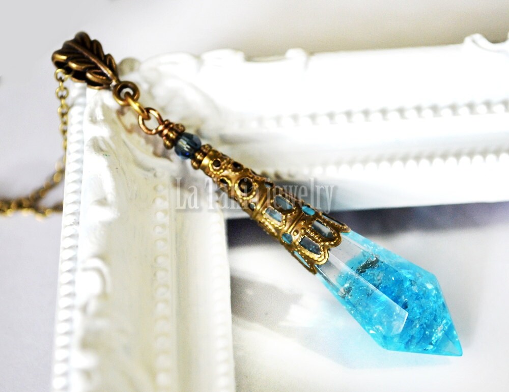 Blue Icicle Crystal Necklace 1 Final Fantasy theme Pendant