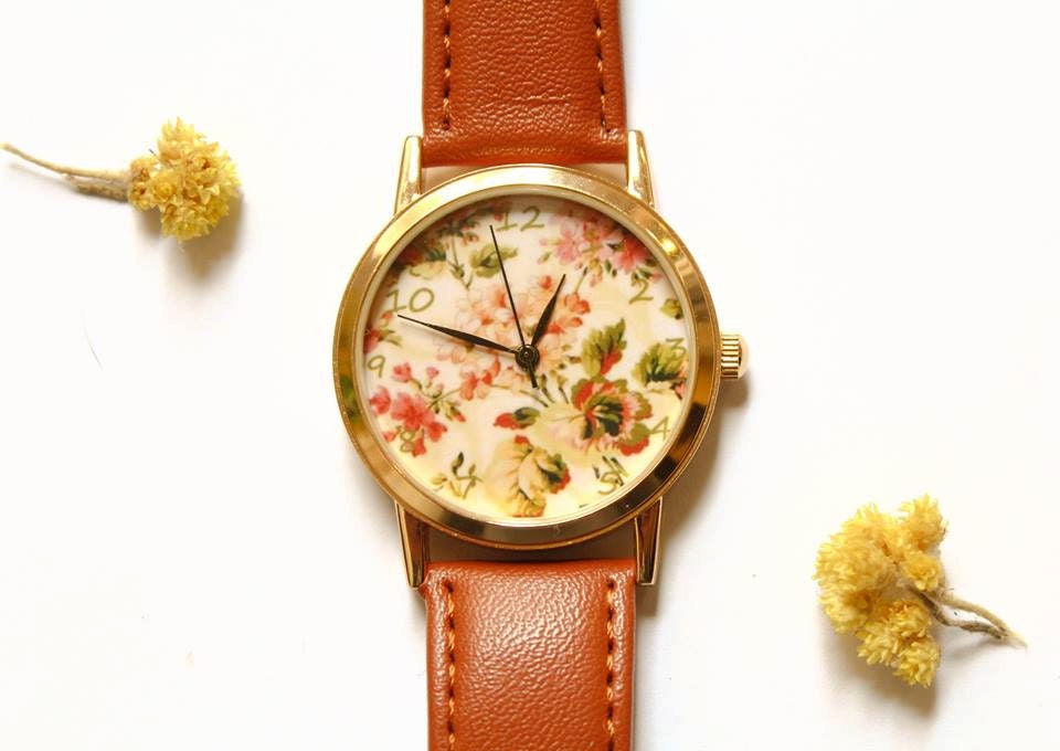 Floral pattern Vintage watch-Wrist watch woman-Leather