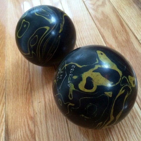 Set of 2 Vintage Paramount Candlepin Bowling Ball by BillysJunk