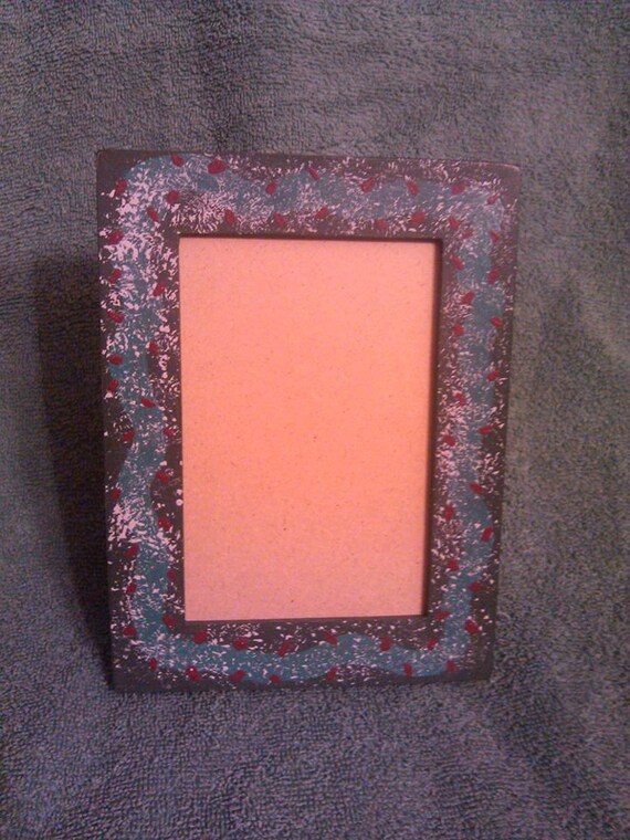Hand Painted 4x6 Wood Holiday Picture Frame by PaintedPeculiar